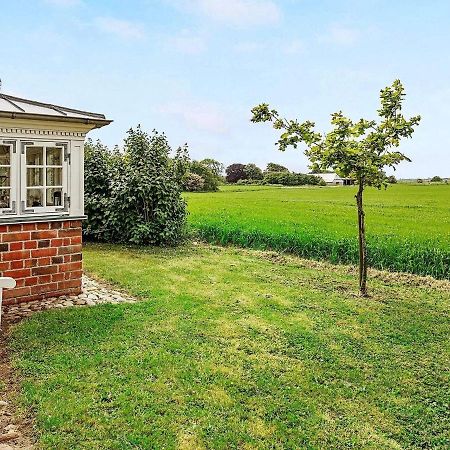 4 Person Holiday Home In T Nder Tønder Kültér fotó
