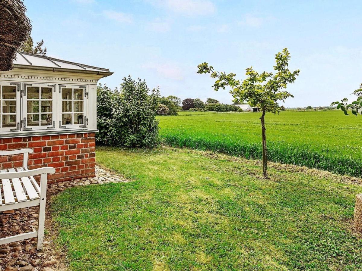 4 Person Holiday Home In T Nder Tønder Kültér fotó