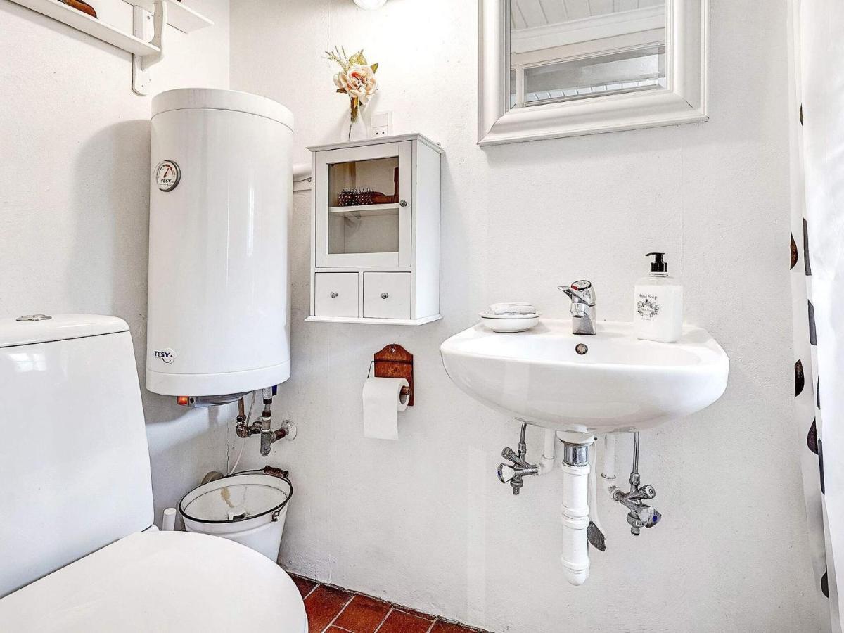 4 Person Holiday Home In T Nder Tønder Kültér fotó